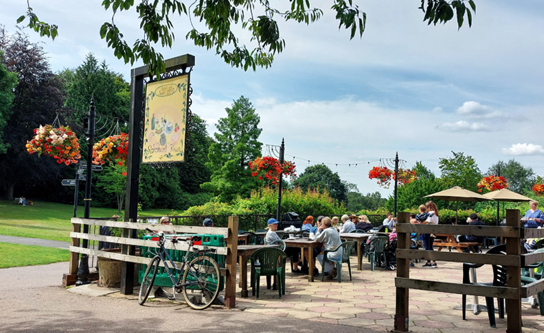 Golders Hill Park	